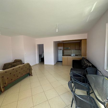 Deer Bay Vila Apartment Vingláfia Exterior photo